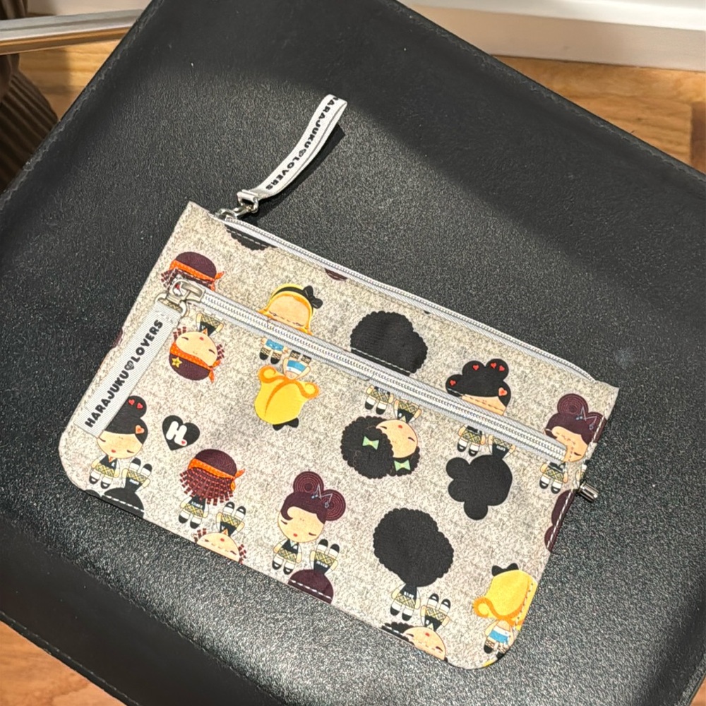 NWOT Harajuku Lovers “Classic Girls” Clutch